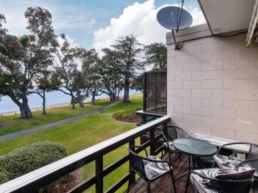 Sunny Sea Views - Snells Beach Holiday Home, Snells Beach (Suburb), New Zealand