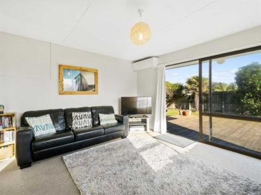 Babbacombe Bach - Otaki Beach Holiday Home, Otaki, New Zealand