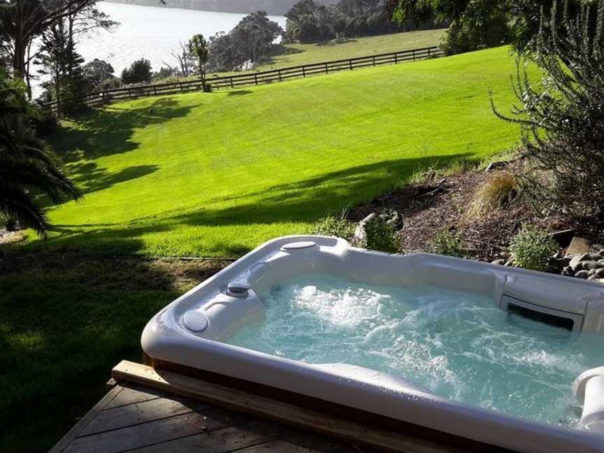 Kingfisher Cabin, Mahurangi West, New Zealand