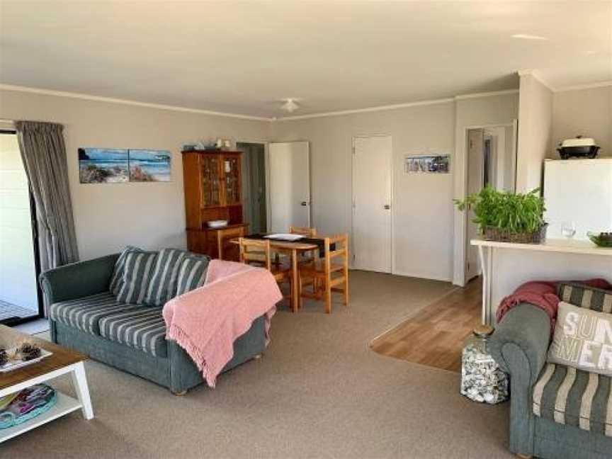 Whangamata Beach Break - Whangamata Holiday Home, Whangamata, New Zealand