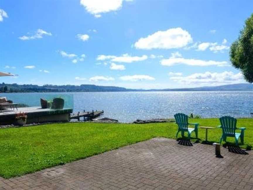 Tranquility Lakefront, Rotorua, New Zealand