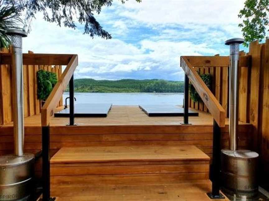 Serene Lakeside Escape in Brand New Luxury House!, Kawerau, New Zealand