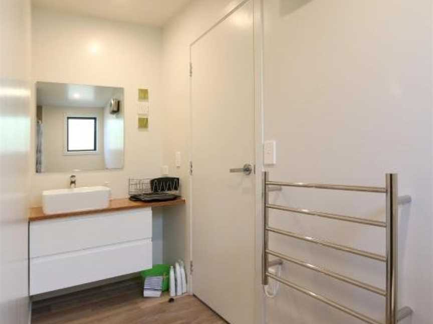 Wanaka Riverside 2 Room Apartment, Wanaka, New Zealand