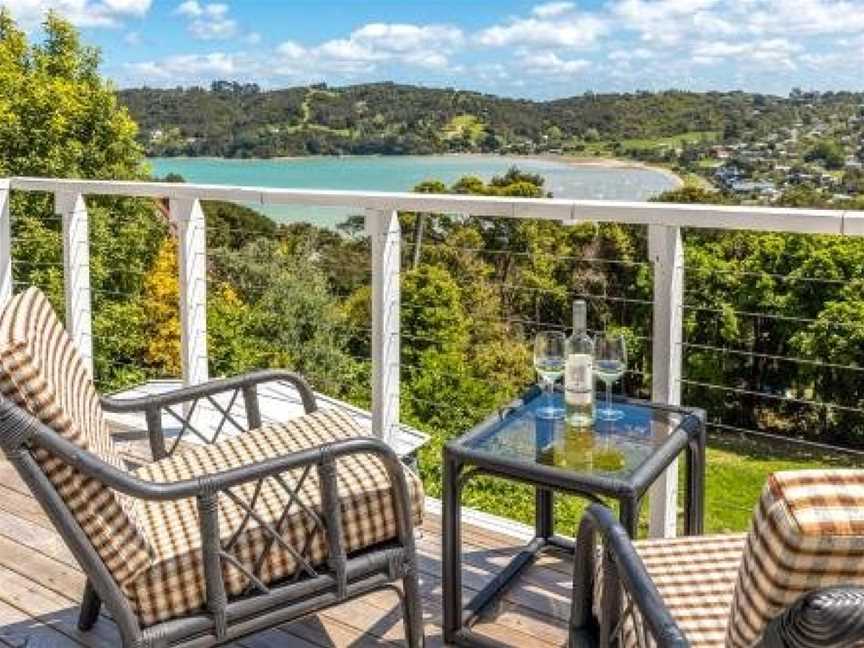 Black View Bach, Waiheke Island (Suburb), New Zealand