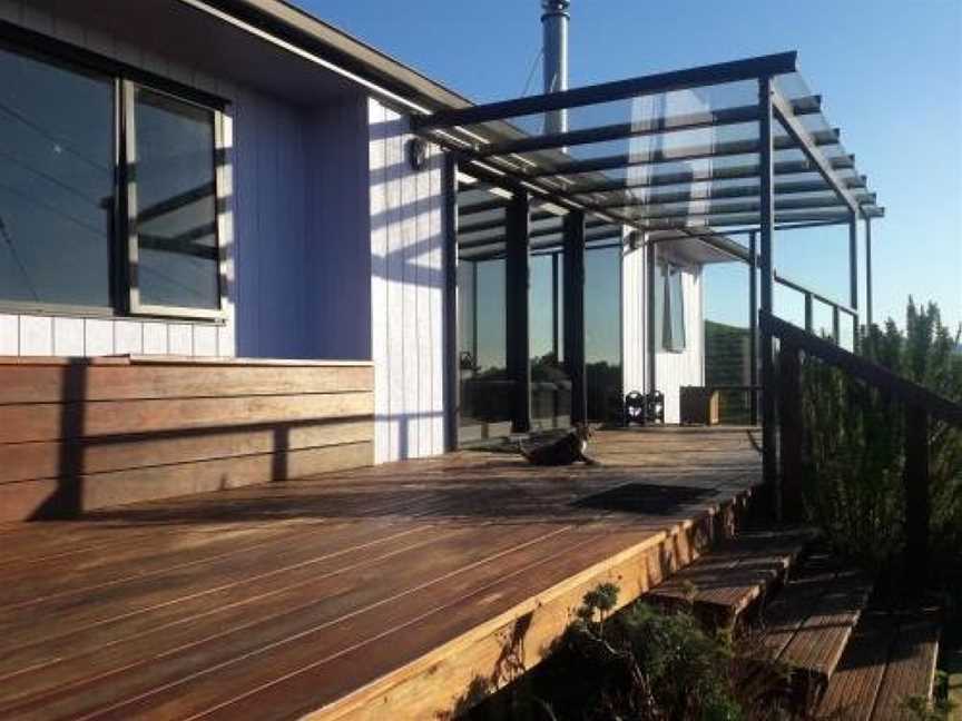 Cosy Country Cottage on a Sunny Hill, Ferndale, New Zealand