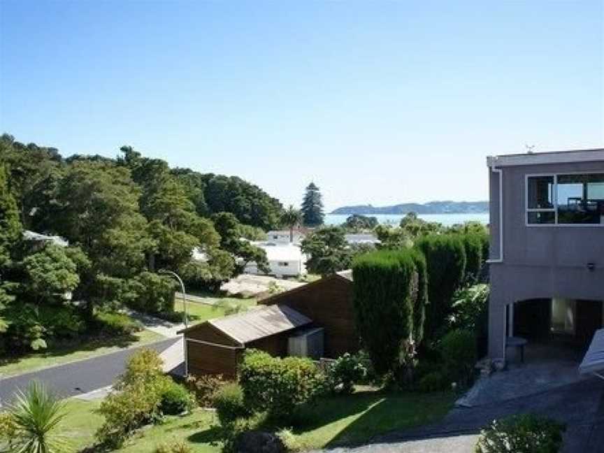 Bed of Roses, Paihia, New Zealand