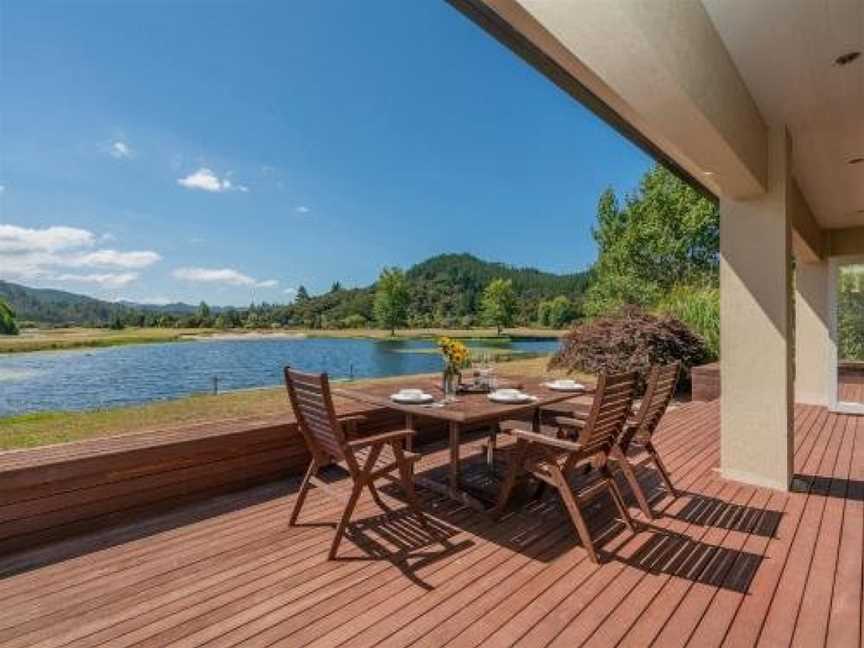 The Lakes - Pauanui Holiday Home, Pauanui, New Zealand