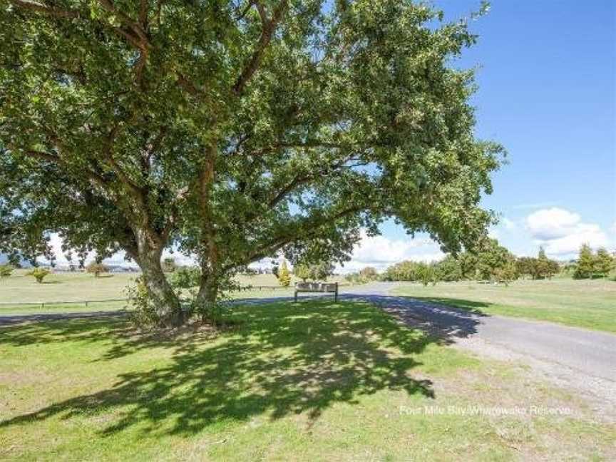 Stunner on Stanley - Wharewaka Holiday Home, Taupo, New Zealand