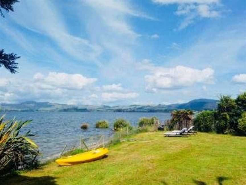 Super Lake Edge Lodge, Rotorua, New Zealand