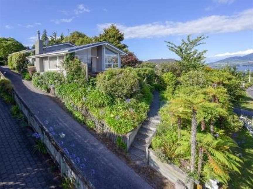 Perfect Views at Acacia Bay - Acacia Bay Holiday Home, Taupo, New Zealand