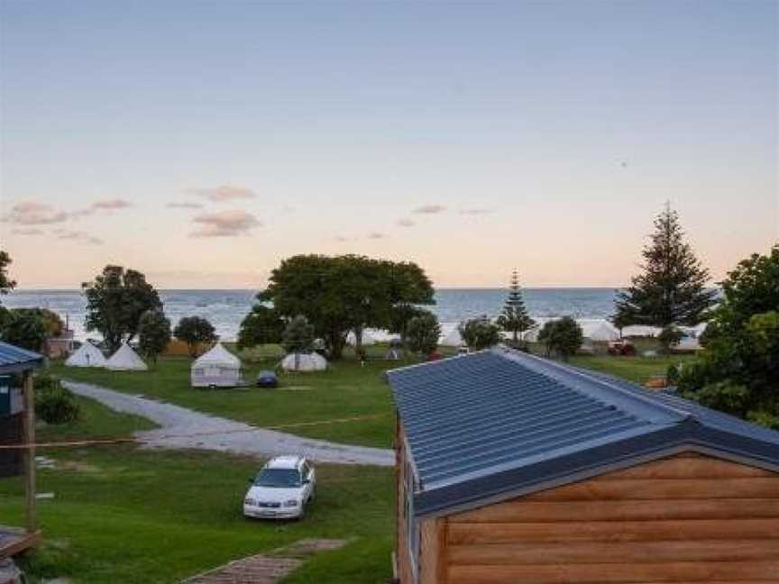 Tatapouri Bay, Whangara, New Zealand