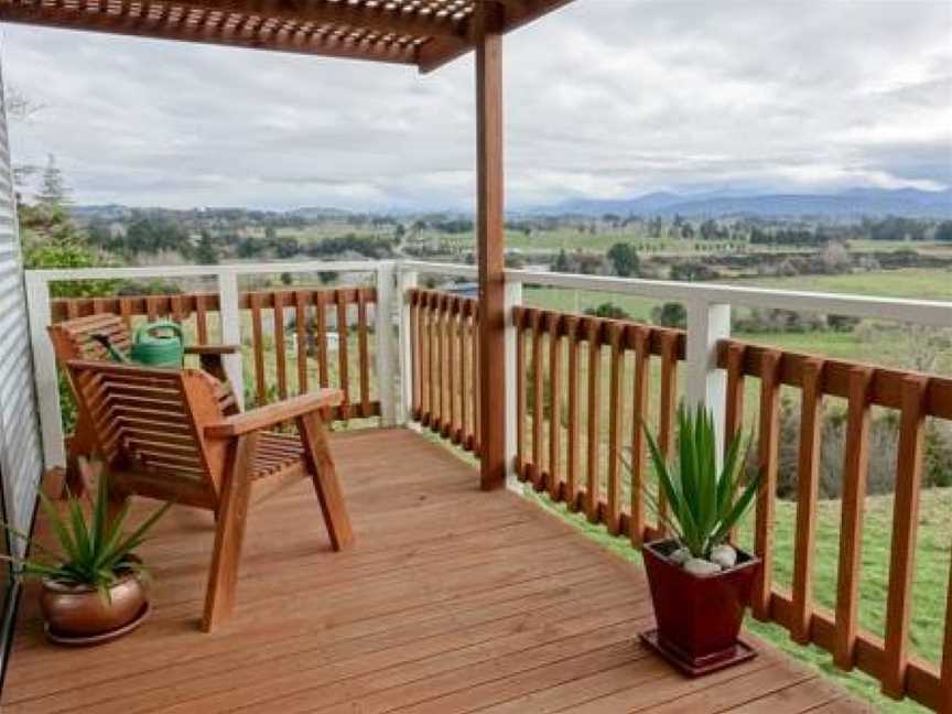 Tasman Hill Lodge, Brown Owl, New Zealand