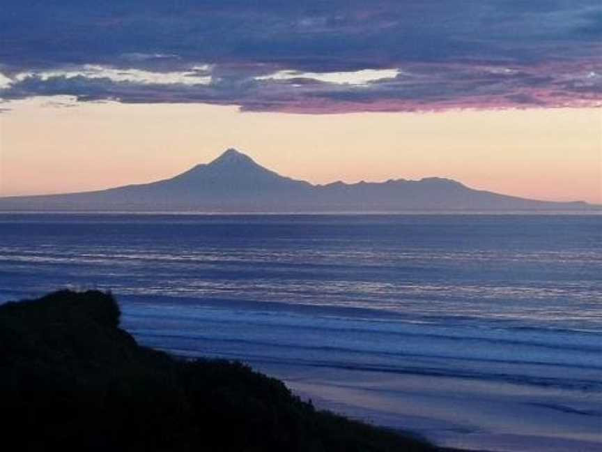 Seaview Cottage, Awakino, New Zealand