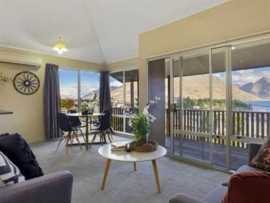 ULTIMATE CONVENIENCE, WALK-TO-TOWN TOWNHOUSE, Argyle Hill, New Zealand