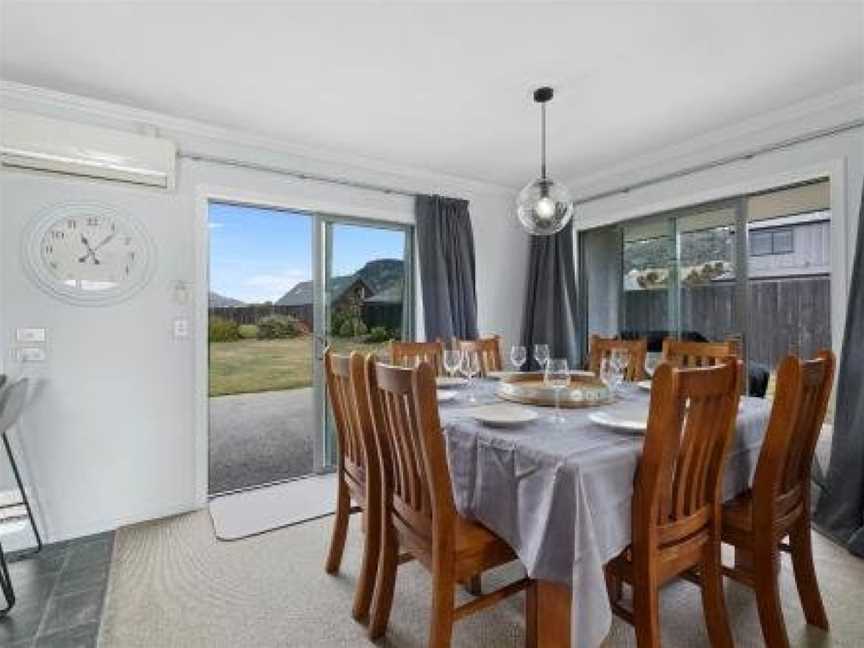 Haven on Hunt - Albert Town Holiday Home, Wanaka, New Zealand