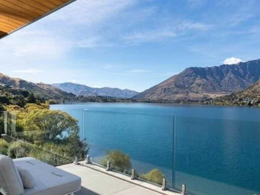 LakeLife' Lake Front Apartment, Argyle Hill, New Zealand