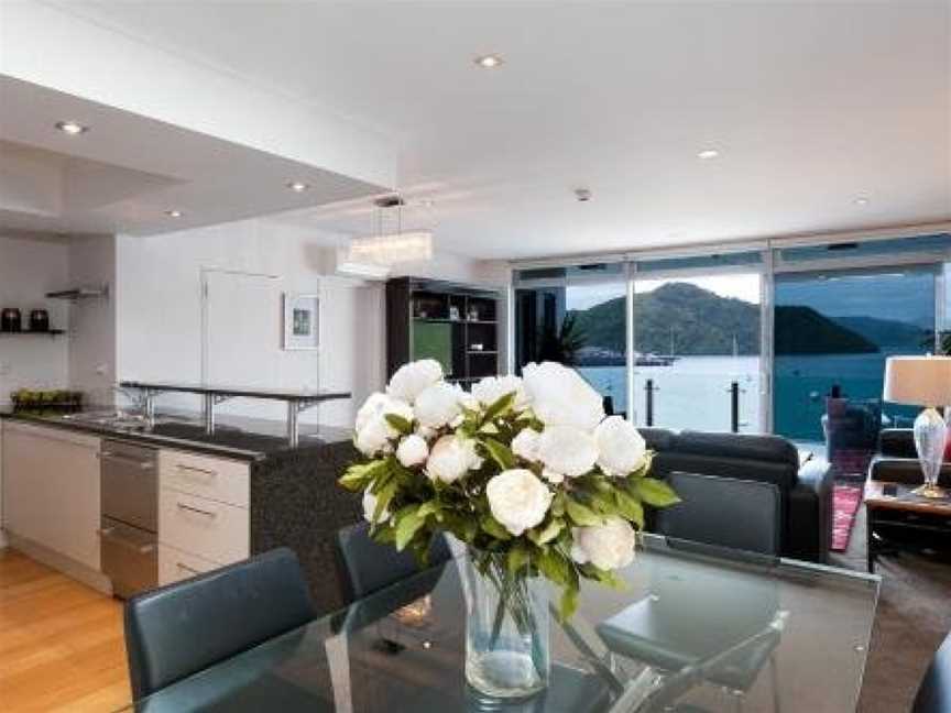 Picton Waterfront Penthouse, Picton, New Zealand