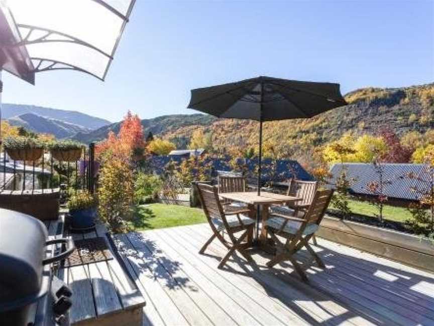 Elevated two bedroom apartment, Arrowtown, New Zealand