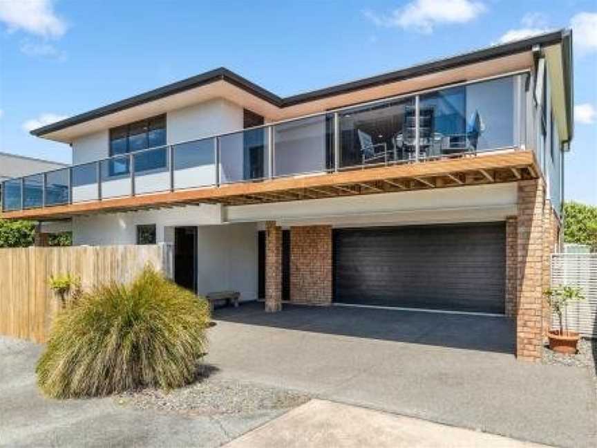 Sparkling Ocean Views - Papamoa Holiday House, Papamoa, New Zealand