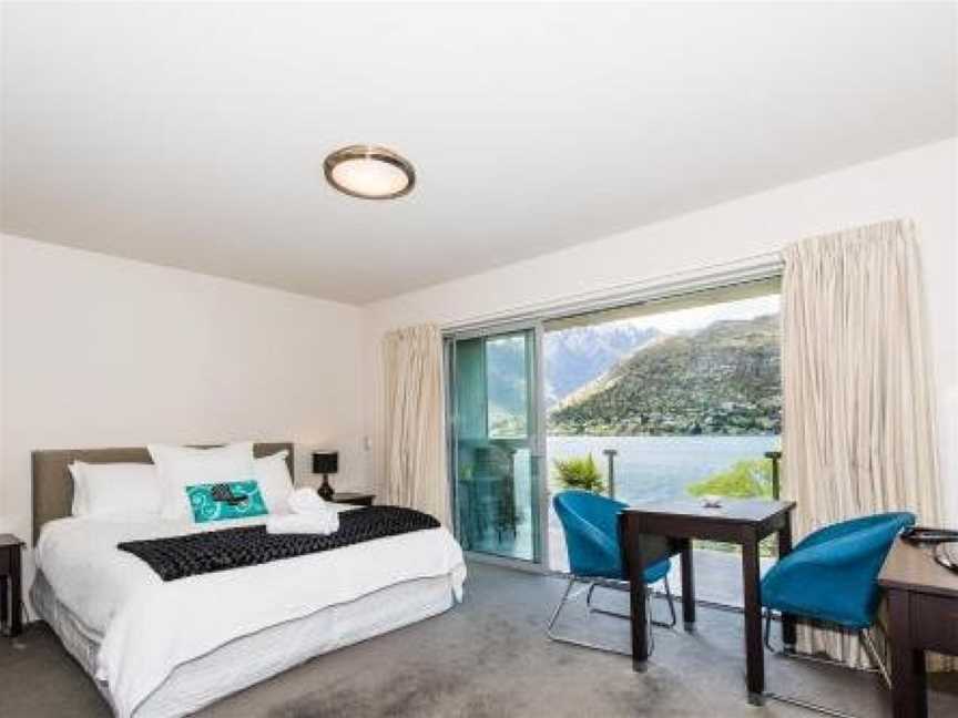 Luxury Lakeside Studio, Argyle Hill, New Zealand