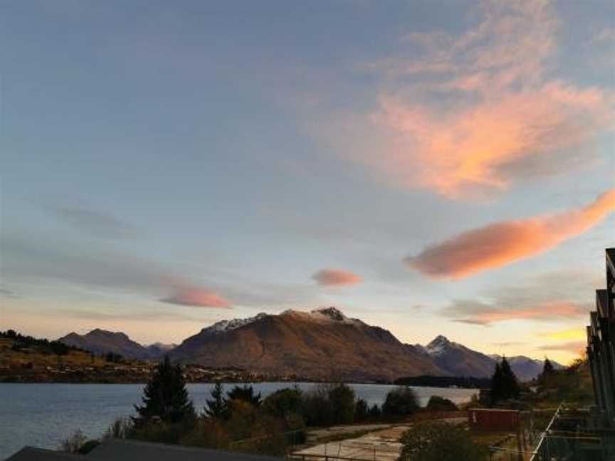 Alpine Village Views II, Argyle Hill, New Zealand