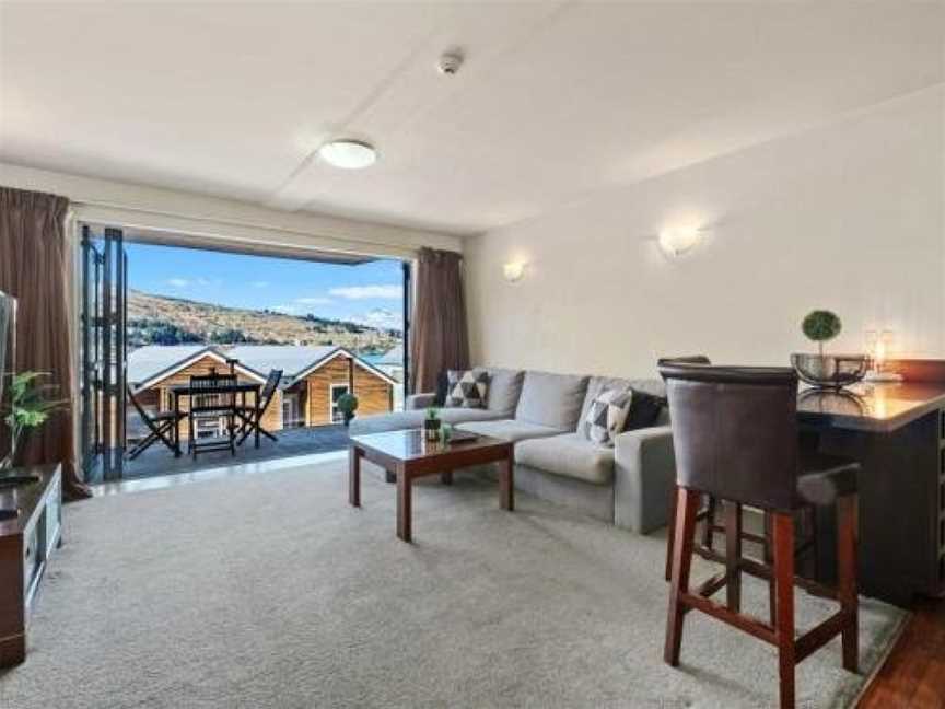 Lakeside Living - Modern 2-Bedroom Apartment, Argyle Hill, New Zealand