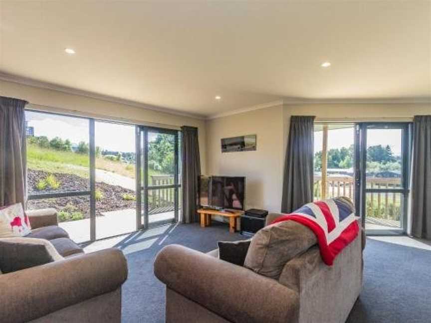 Kowhai Heights - Ohakune Holiday Home, Ohakune, New Zealand