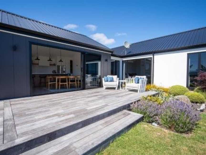 Lake House - Te Anau Holiday Home, Te Anau, New Zealand