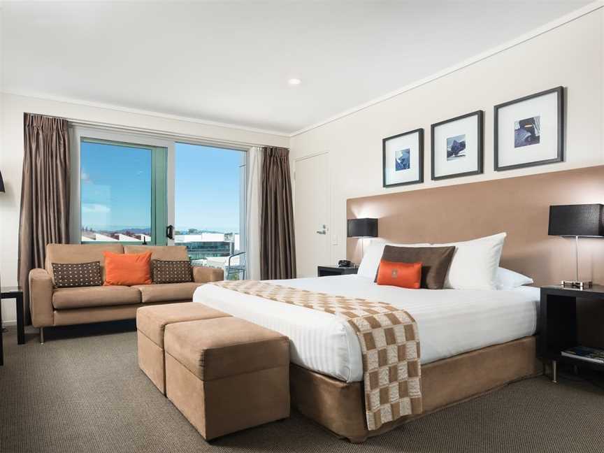 Hotel on Devonport, Tauranga (Suburb), New Zealand