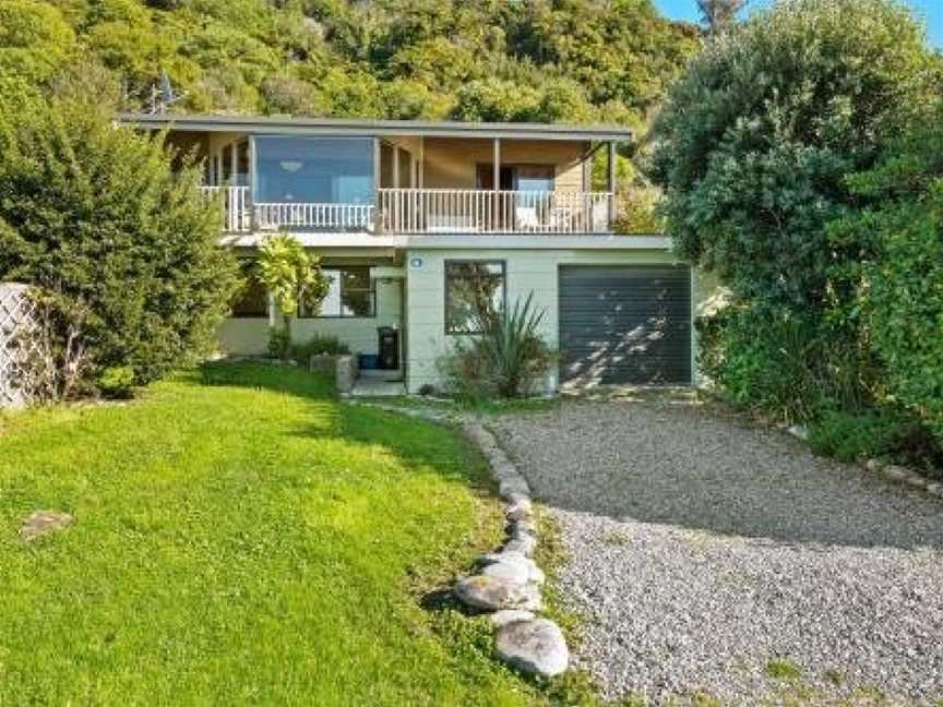 Collingwood Beach House - Golden Bay Holiday Home, Golden Bay, New Zealand