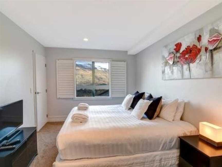 Modern 3 bedroom with stunning postcard views!, Argyle Hill, New Zealand