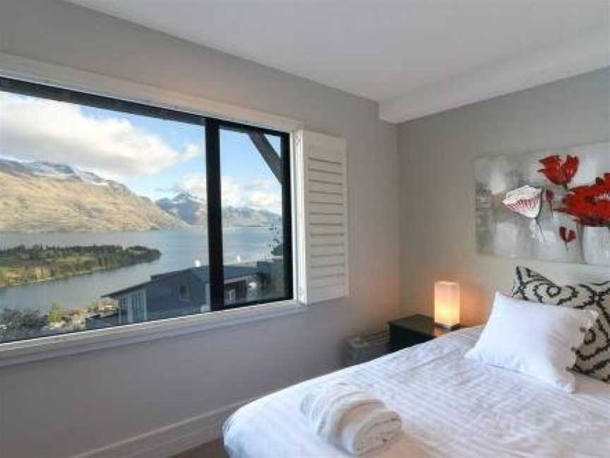 Modern 3 bedroom with stunning postcard views!, Argyle Hill, New Zealand