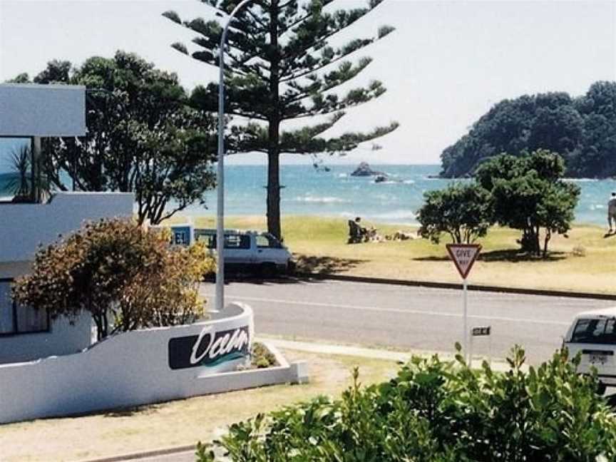 Ocean Waves Beachfront Motel, Mount Maunganui, New Zealand