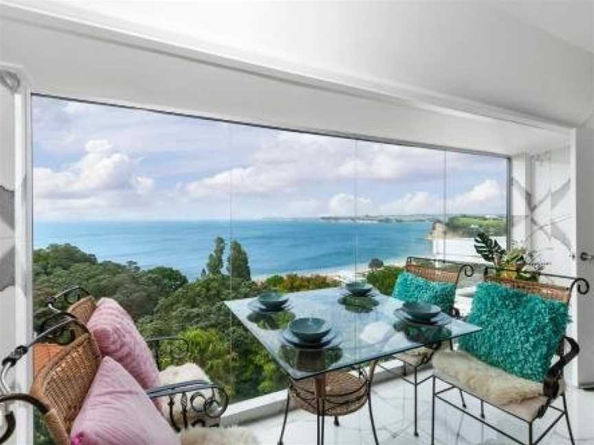 Picture Perfect - Whangaparaoa Holiday Home, Whangaparaoa, New Zealand