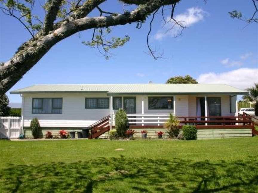 Waihi Getaway - Waihi Beach Holiday Home, Waihi Beach, New Zealand