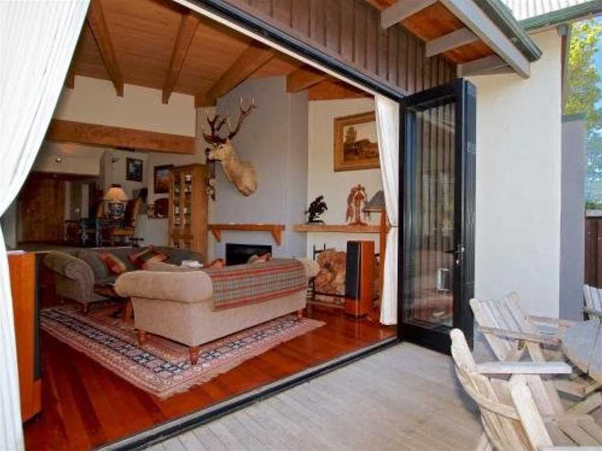 Kauawhi Lodge - Acacia Bay Executive Home, Taupo, New Zealand