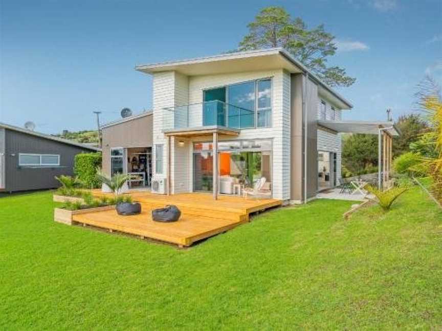 A Slice of Summer - Whangapoua Holiday Home, Matarangi, New Zealand