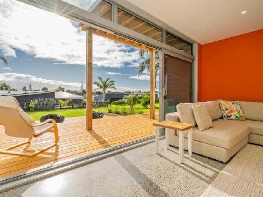 A Slice of Summer - Whangapoua Holiday Home, Matarangi, New Zealand