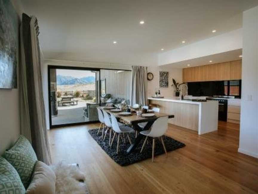 Bull Ridge Retreat, Wanaka, New Zealand