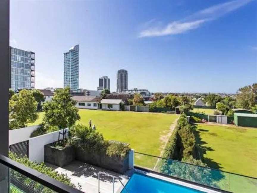 Lovely Bright Apartment - Central Takapuna!, Eden Terrace, New Zealand