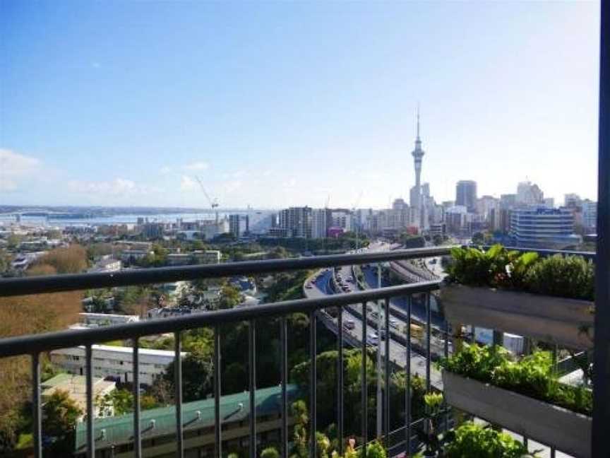 Cosy studio with balcony and amazing views, Eden Terrace, New Zealand