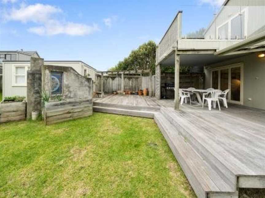 Stroll to the Sea - Te Horo Beach Holiday House, Otaki, New Zealand