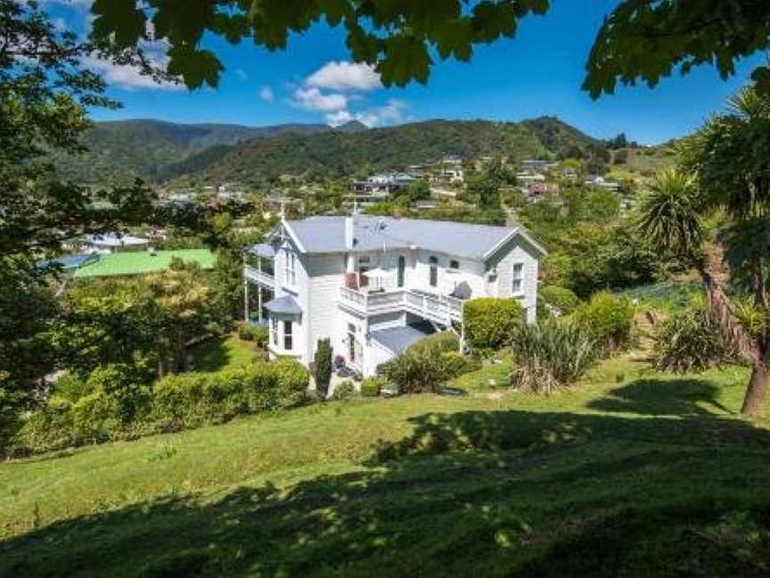 Sennen House Boutique Accommodation, Picton, New Zealand