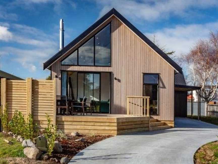 New Snowberry Chalet - Ohakune Holiday Home, Ohakune, New Zealand