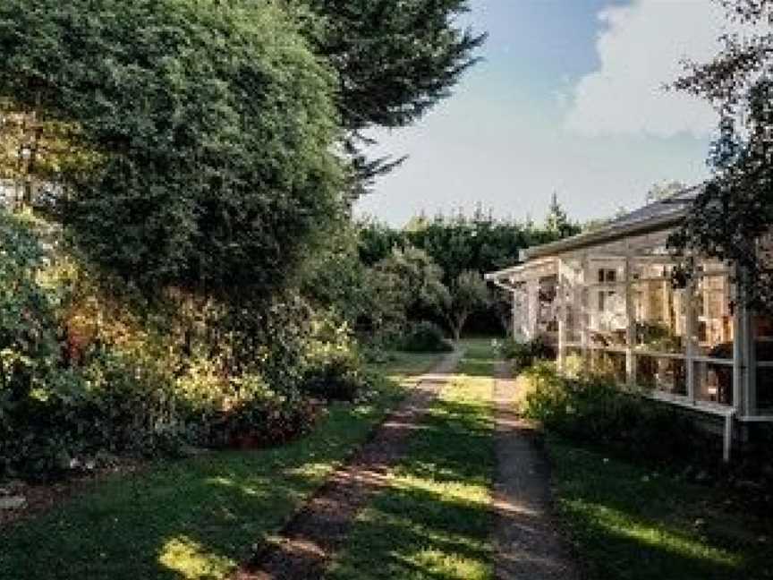 Walnut Tree Cottage, Greendale, New Zealand