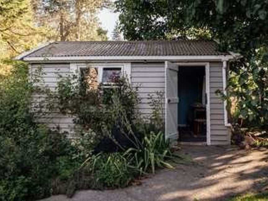 Walnut Tree Cottage, Greendale, New Zealand