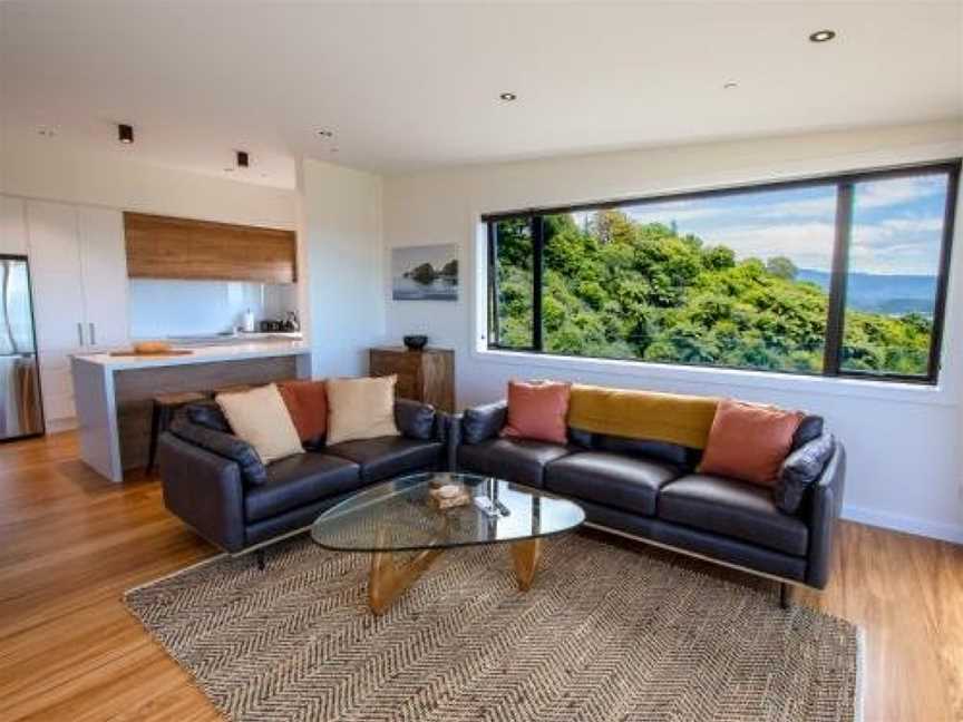 Bay Vista Beauty - Pohara Holiday Home, East Takaka, New Zealand