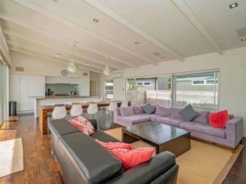 Sun Seekers Paradise - Whangapoua Holiday Home, Matarangi, New Zealand