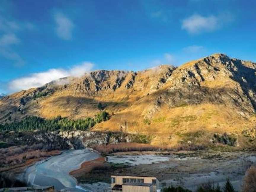 Suki Apartment at the base of Coronet Peak, Argyle Hill, New Zealand