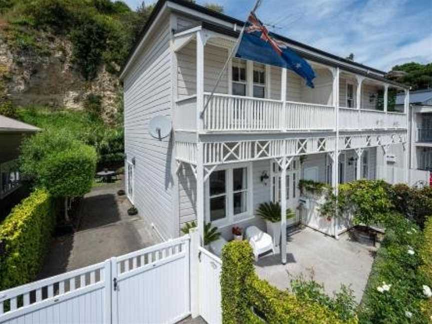 Ports Keep - Napier Holiday Home, Napier, New Zealand